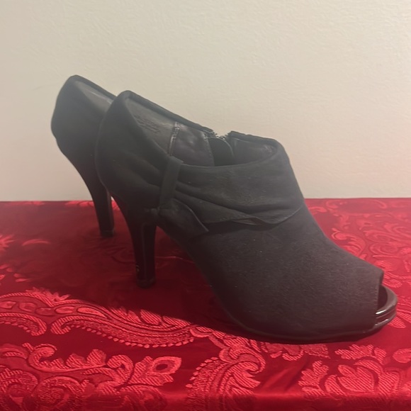 Rampage Peep Toe Booties - Picture 3 of 5